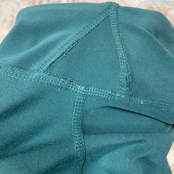 Yogalicious Teal Leggings, size L - Picture 2 of 7